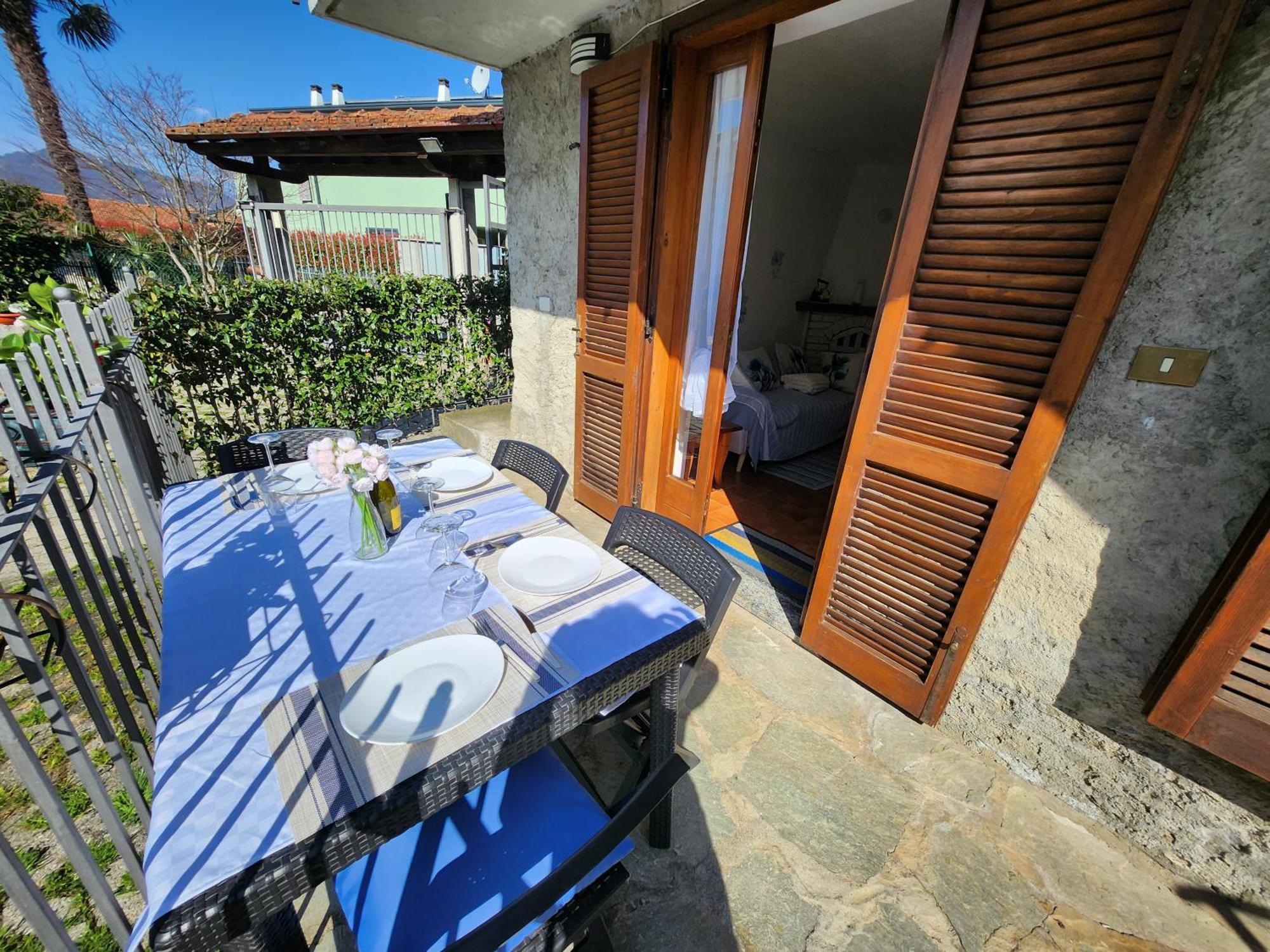 Laura'S Cottage With Lake View, Detached, 5 Kilometers From Varenna Lierna Extérieur photo